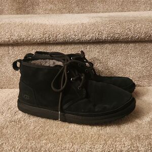 Ugg Australia Women's "Neumel" Black Suede & Gray Shearling Ankle Boots Size 8